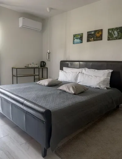 Double Room (Stone) - 4