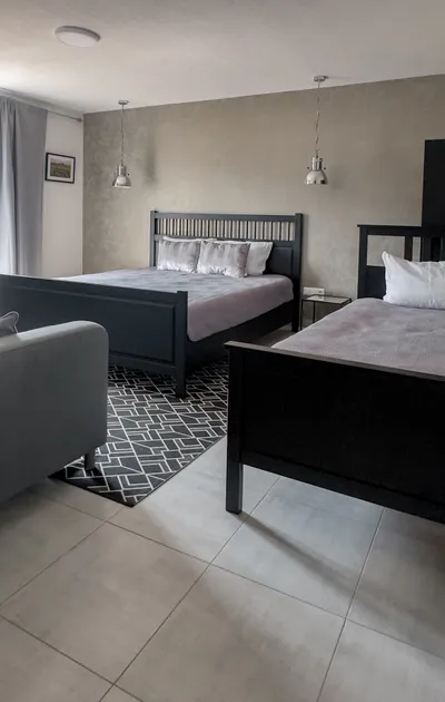 Double Room (Silver) - 3